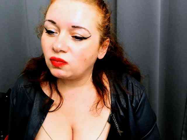 Model: MistressElisabeth