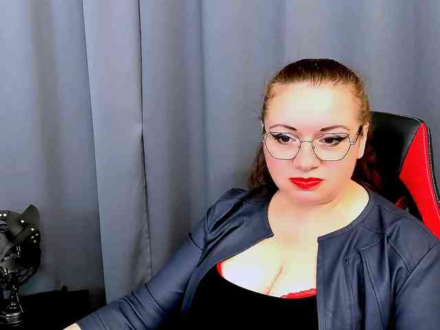 Model: MistressElisabeth
