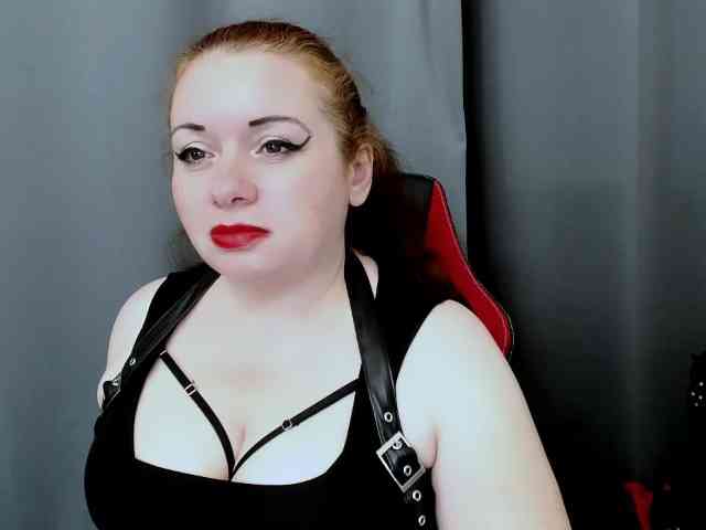 Model: MistressElisabeth