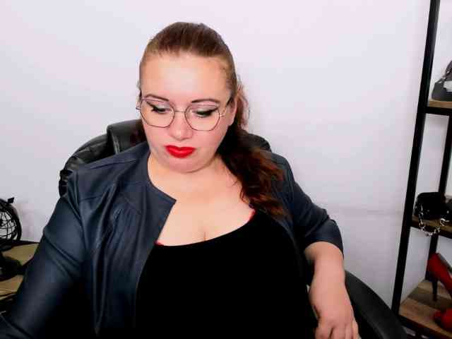 Model: MistressElisabeth
