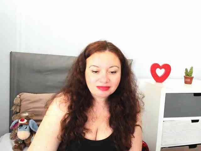 ElisabethAmore webcam