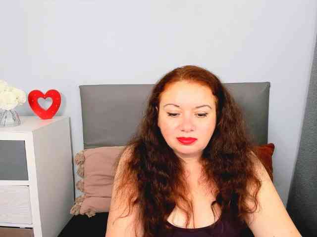 ElisabethAmore webcam