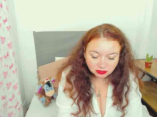 ElisabethAmore webcam