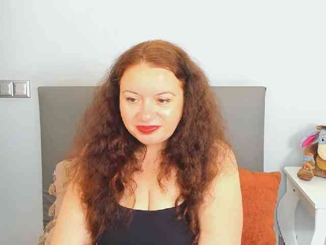 ElisabethAmore webcam