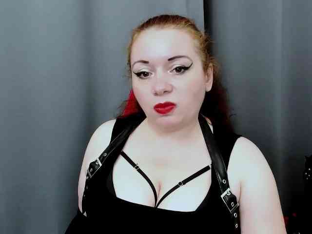 Model: MistressElisabeth