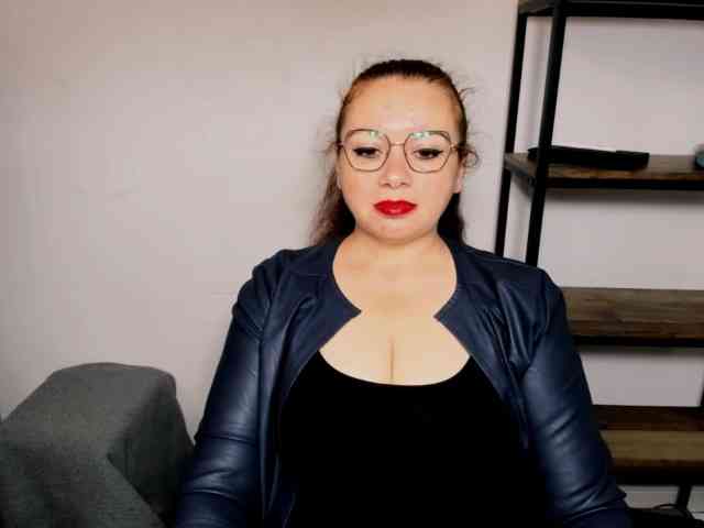 Model: MistressElisabeth
