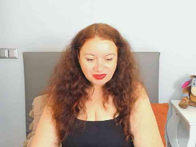 ElisabethAmore webcam