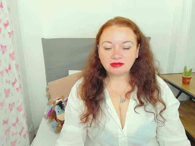 ElisabethAmore webcam