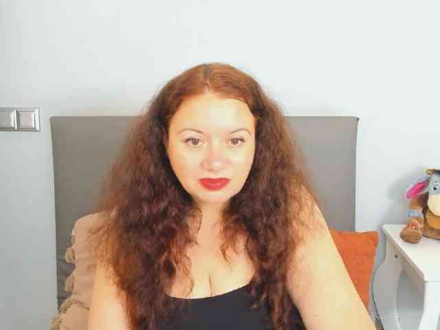 ElisabethAmore webcam