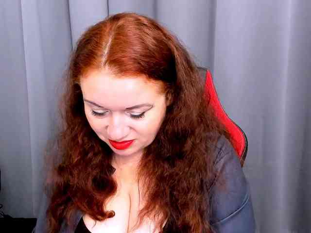 Model: MistressElisabeth