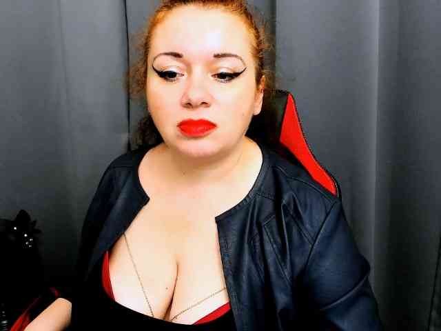 Model: MistressElisabeth