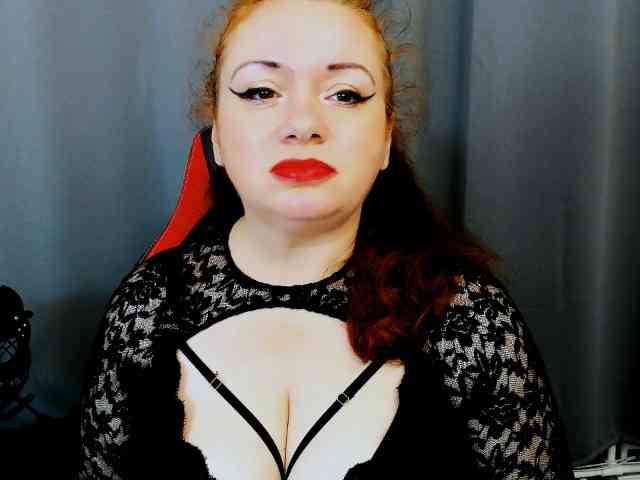 Model: MistressElisabeth