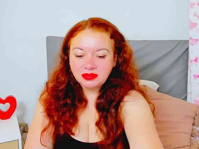 ElisabethAmore webcam