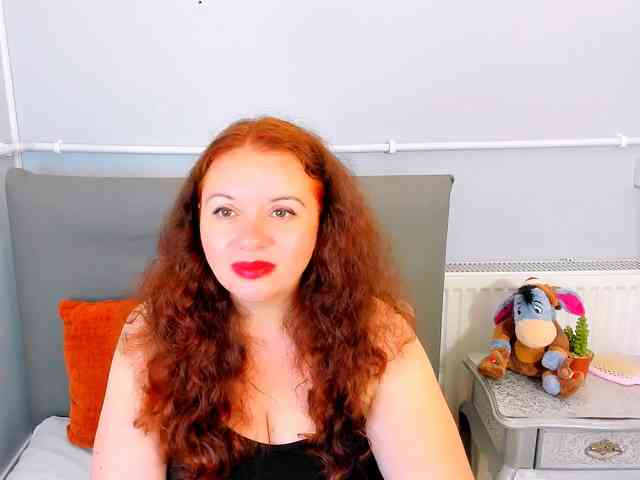 ElisabethAmore webcam