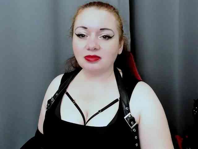 Model: MistressElisabeth