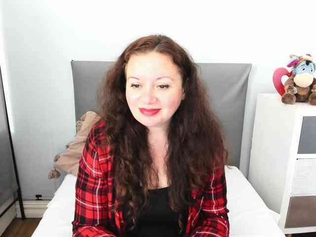 ElisabethAmore webcam
