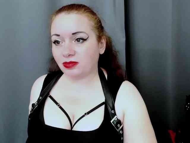 Model: MistressElisabeth