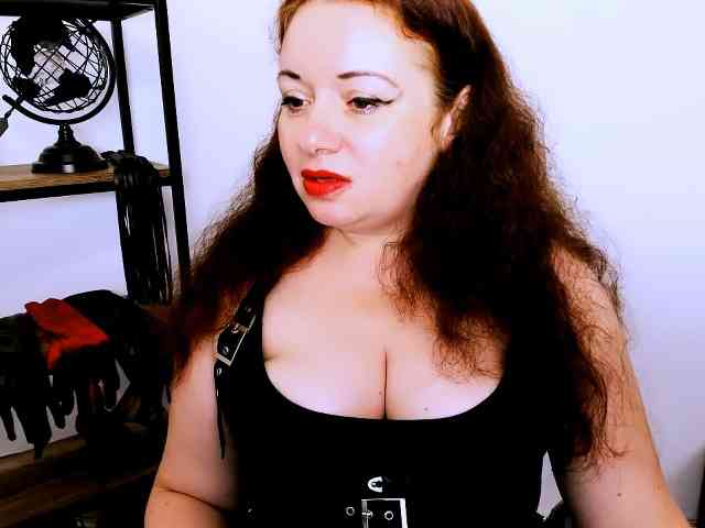 Model: MistressElisabeth