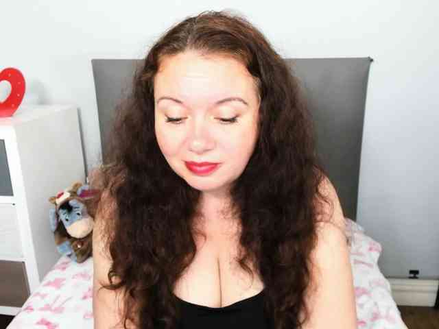 ElisabethAmore webcam