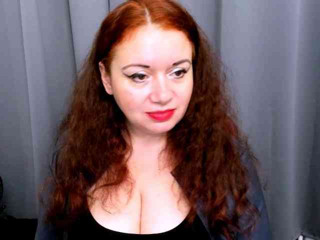 Model: MistressElisabeth