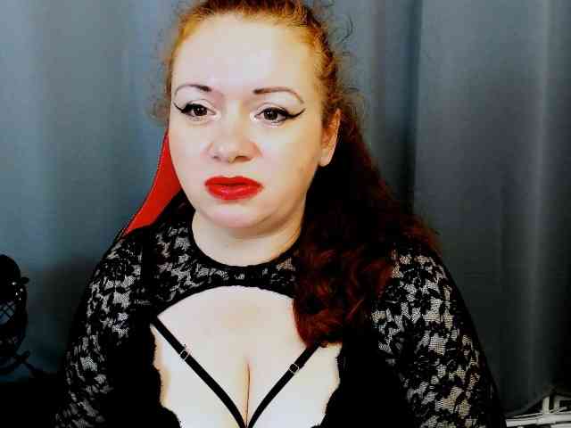 Model: MistressElisabeth