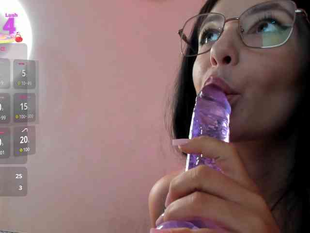 Queen-Kasia webcam