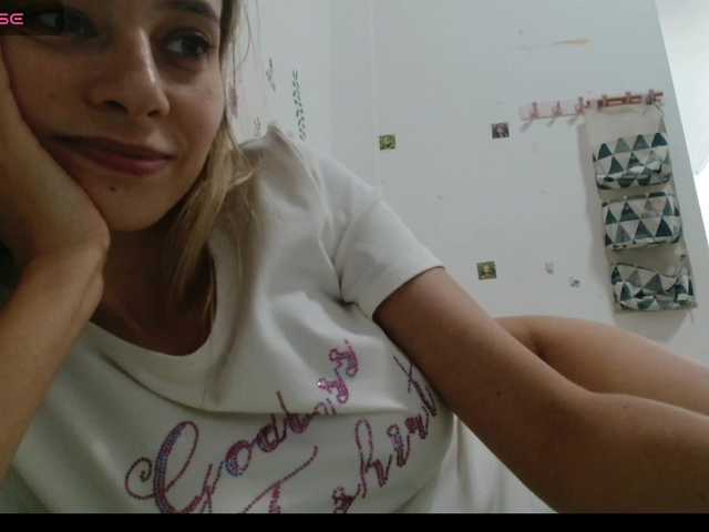 Rexxa-flower live cam on BongaCams