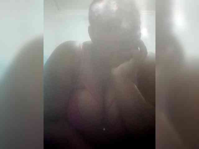 Sexxy-boobs webcam
