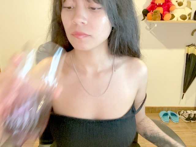 Oxxmee live cam on BongaCams