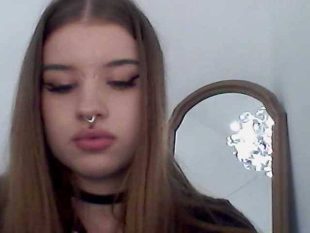 MollyLolly live cam on BongaCams