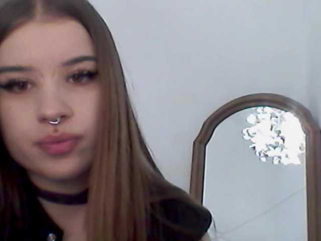MollyLolly live cam on BongaCams