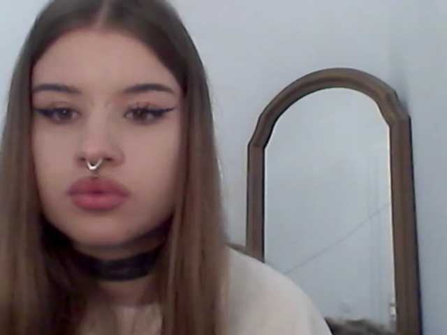 MollyLolly live cam on BongaCams