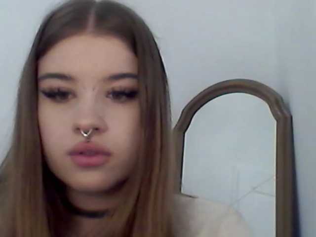 MollyLolly live cam on BongaCams