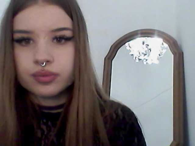 MollyLolly live cam on BongaCams