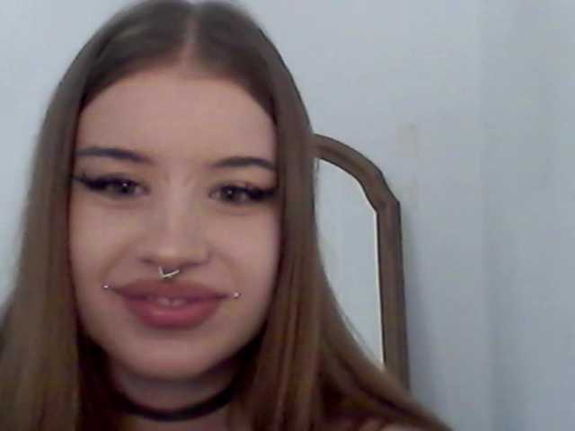 MollyLolly live cam on BongaCams
