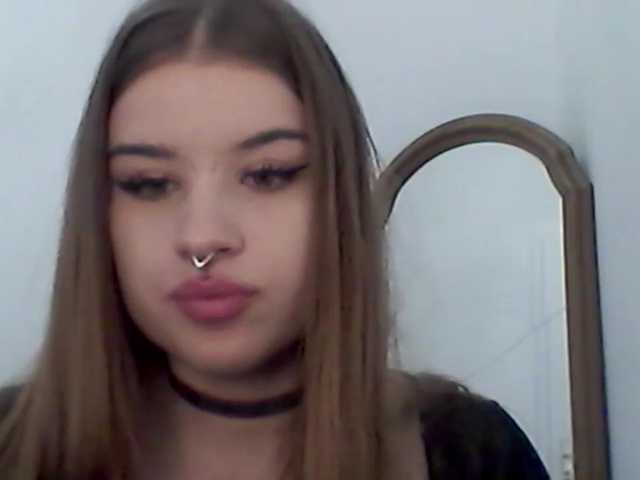 MollyLolly live cam on BongaCams