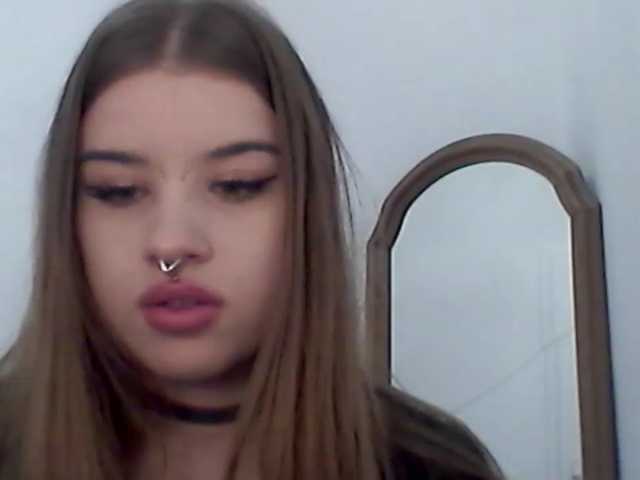 MollyLolly live cam on BongaCams