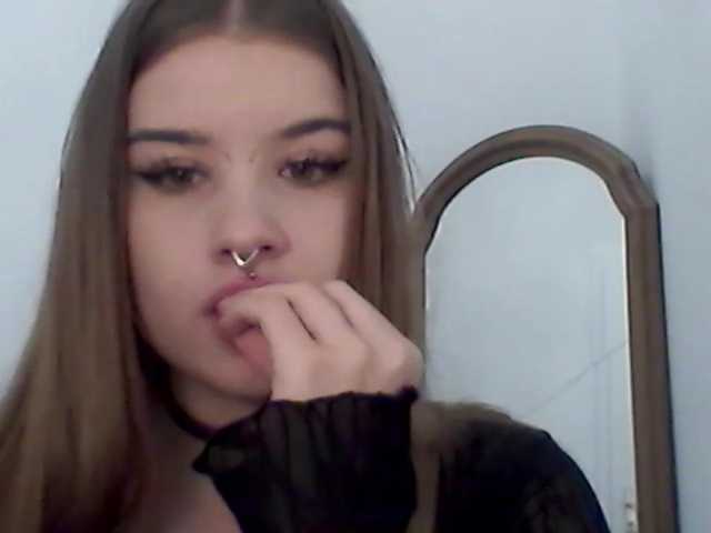 MollyLolly live cam on BongaCams