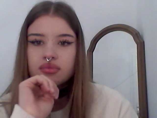 MollyLolly live cam on BongaCams