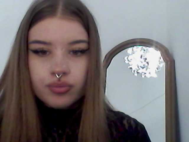 MollyLolly live cam on BongaCams