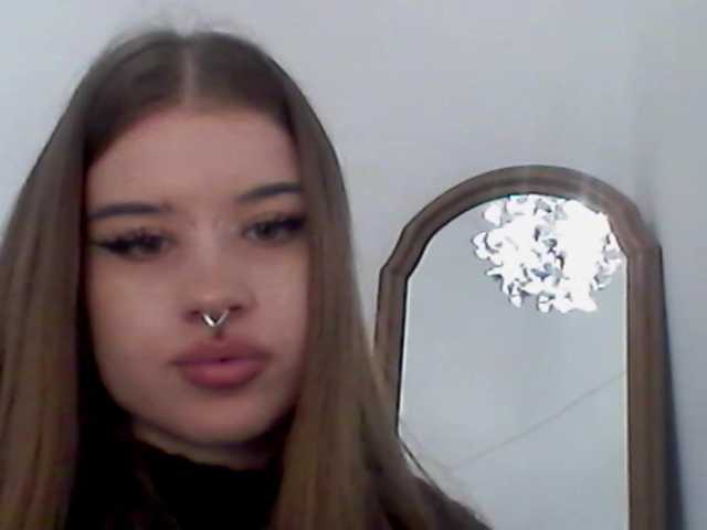 MollyLolly live cam on BongaCams
