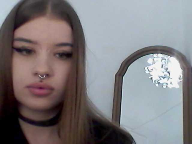 MollyLolly live cam on BongaCams