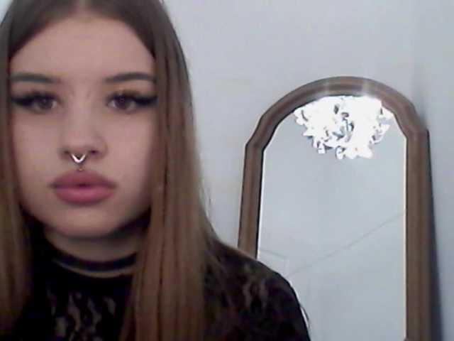 MollyLolly live cam on BongaCams