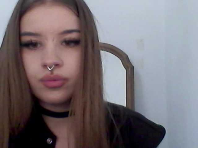 MollyLolly live cam on BongaCams
