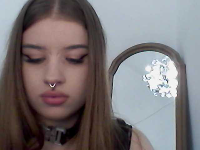 MollyLolly live cam on BongaCams