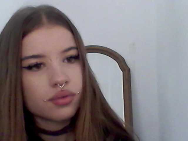 MollyLolly live cam on BongaCams