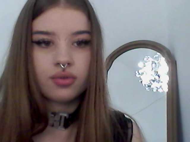 MollyLolly live cam on BongaCams