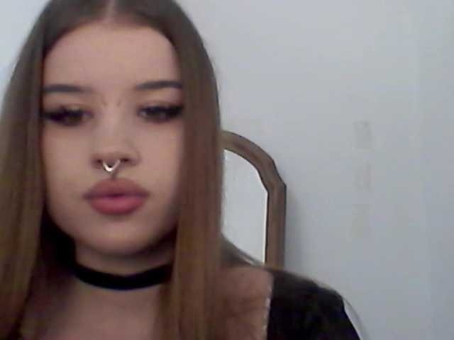 MollyLolly live cam preview