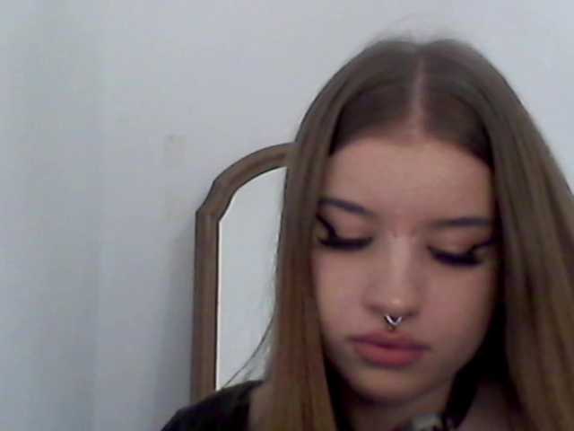 MollyLolly live cam on BongaCams