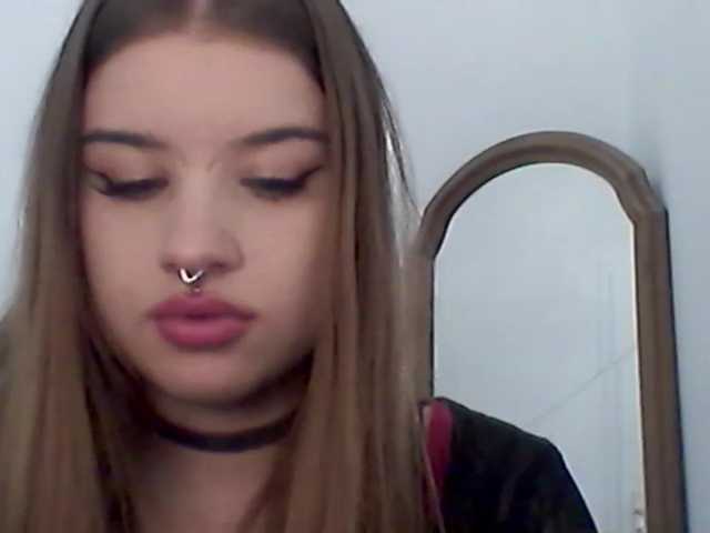 MollyLolly live cam on BongaCams